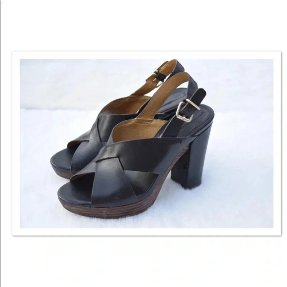 Banana Republic heeled sandals - Picture 1 of 8